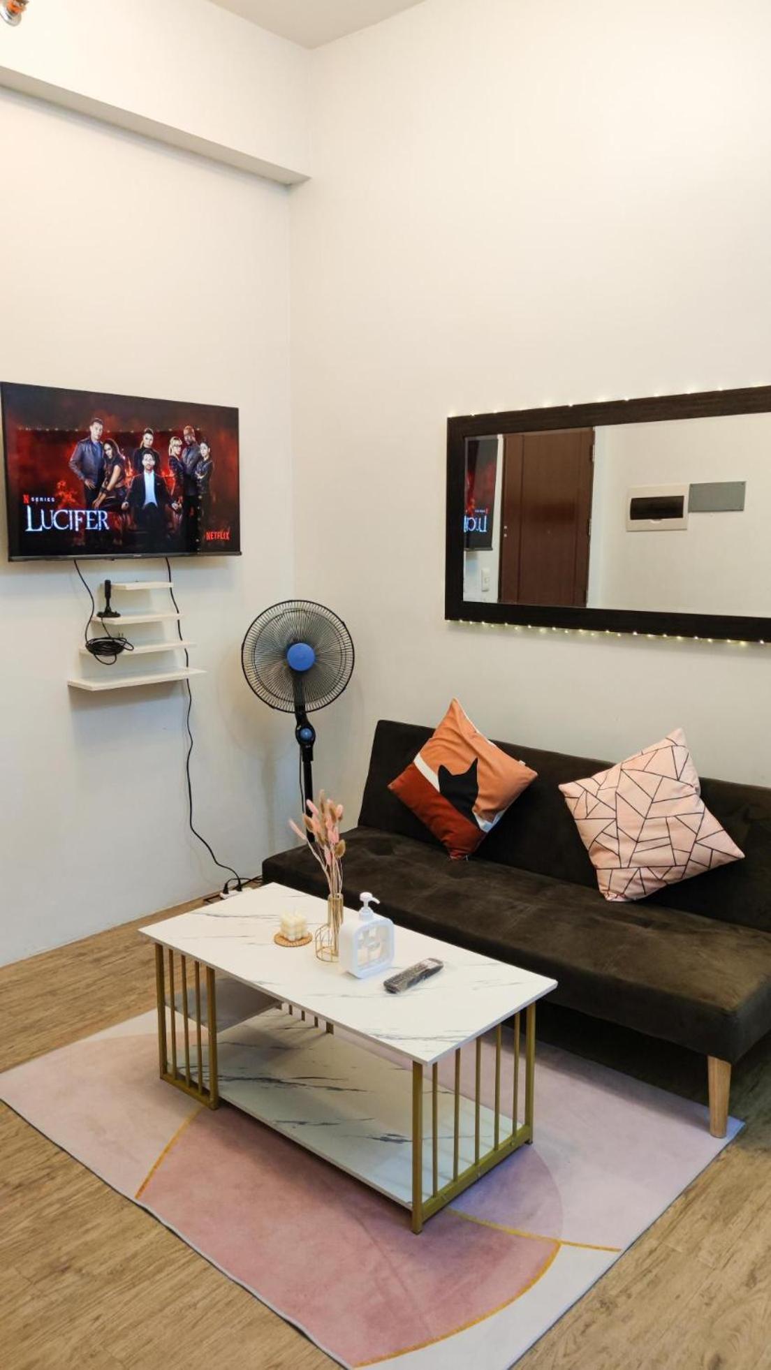 Апартаменты Cozy Studio Unit With Netflix In Alabang Манила Экстерьер фото